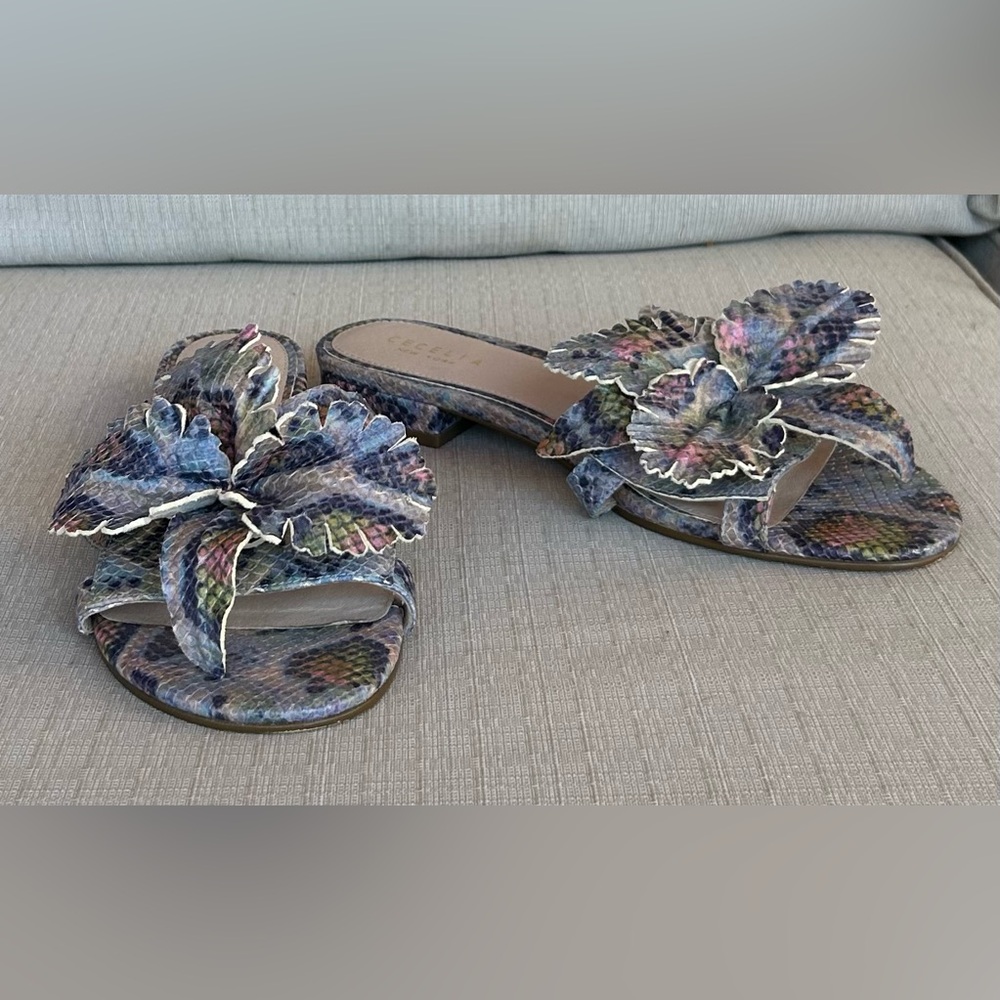 CECELIA NEW YORK Pastel Multicolor Snakeskin Bow Lila Sandals